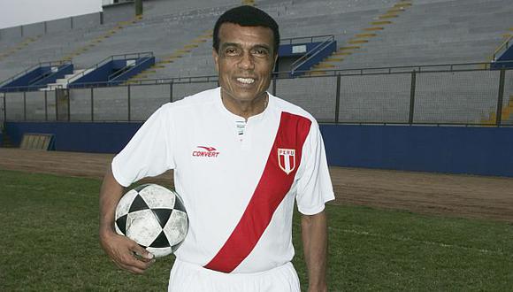 Teófilo Cubillas siempre muestra su apoyo a la selección peruana. (Depor)