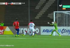 Perú vs. Chile: Massimo Sandi evitó gol de la 'Roja' con la cara | VIDEO