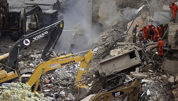 Trabajos de construcción ilegales también podrían haber causado el derrumbe. (Reuters)