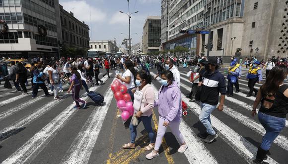 La sensación de calor y el brillo solar se ha intensificado en Lima. (Foto: El Comercio)