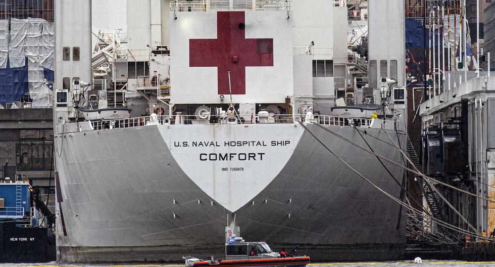 El buque hospital USNS Comfort que llegó a Nueva York para atender a pacientes de coronavirus. (AFP/Kena Betancur).