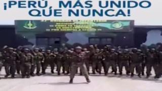 Soldados del Ejército respaldan a Paolo Guerrero con esta arenga [VIDEO]