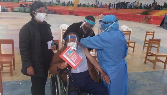Cajamarca: hombre de 99 años recibe primera vacuna contra el COVID-19 en Celendín (Foto: Municipalidad Provincial Celendín)