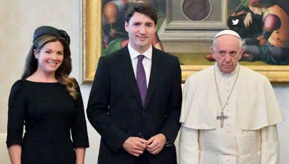 El Papa Francisco se tomó peculiar foto con Justin Trudeau (AFP)
