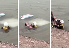 Mira el increíble rescate de una mujer a punto de ahogarse mientras su auto se hundía