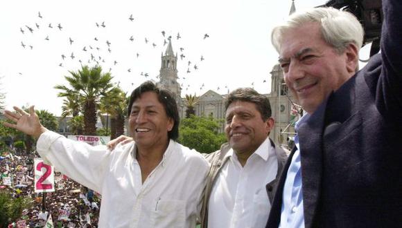 Mario Vargas Llosa critica con dureza a Alejandro Toledo, a quien apoyó en la campaña presidencial de 2001.