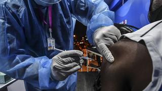 Colombia: cerca de un millón de venezolanos indocumentados podrán vacunarse