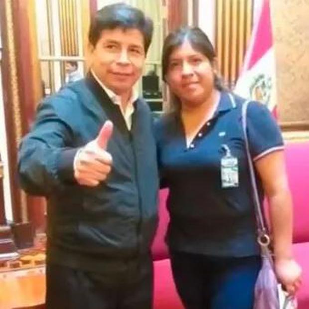 Un informe de Cuarto Poder, de julio de 2022, reveló que Navarro habría intentado que el expresidente Castillo la nombrara prefecta de Apurímac. Ambos se habrían conocido en la huelga magisterial del 2017.