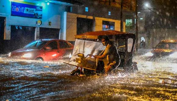 Piura. Así fue la magnitud de la intensa lluvia que cayó en Chulucanas. Las calles parecían ríos. (Foto: Facebook)