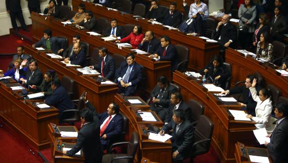 Según la ONPE, 23 representantes del partido gobernante no han cumplido con presentar el registro de financistas. (Rafael Cornejo)