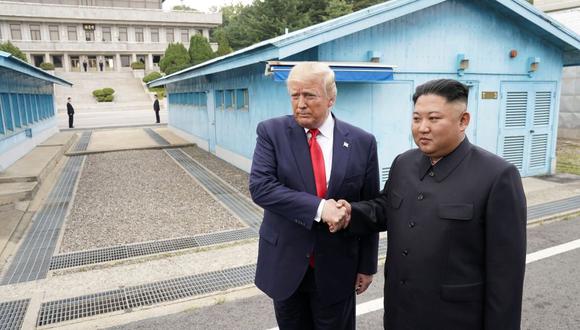 Donald Trump se convierte en el primer presidente de EE.UU. en pisar suelo norcoreano. (Reuters)