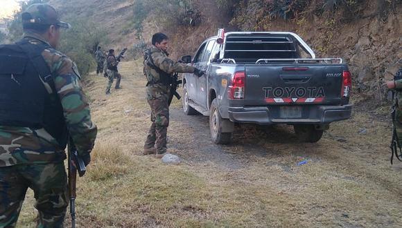 Ayacucho: PNP se enfrenta a disparos contra cuatro sujetos que transportaban 40 paquetes de cocaína | VIDEO