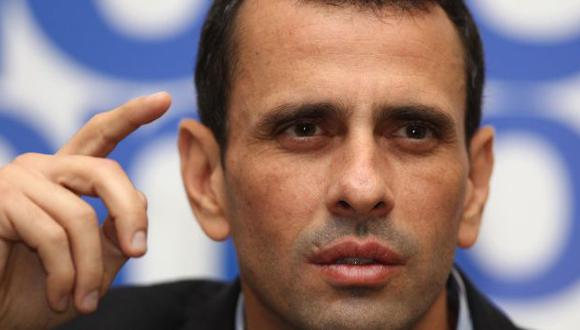 Henrique Capriles realizó una visita de 24 horas a Lima. (EFE)