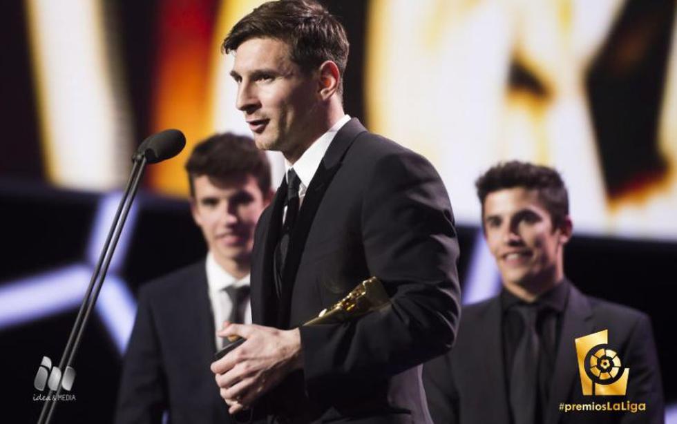 Lionel Messi se llevó el galardón al mejor jugador de la temporada 2014-15 en los Premios de la Liga Española. (Twitter)