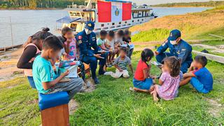 Campaña institucional “Leer para Crecer” entrega dos mil libros a niños de la Amazonía