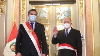 Manuel Merino y Ántero Flores-Aráoz no renunciarán, asegura congresista Rennán Espinoza