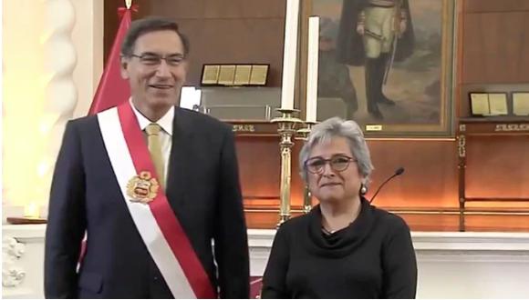 Sonia Guillén juró esta tarde ante el presidente Martín Vizcarra como nueva titular del Ministerio de Cultura. (Foto: Biblioteca Nacional)