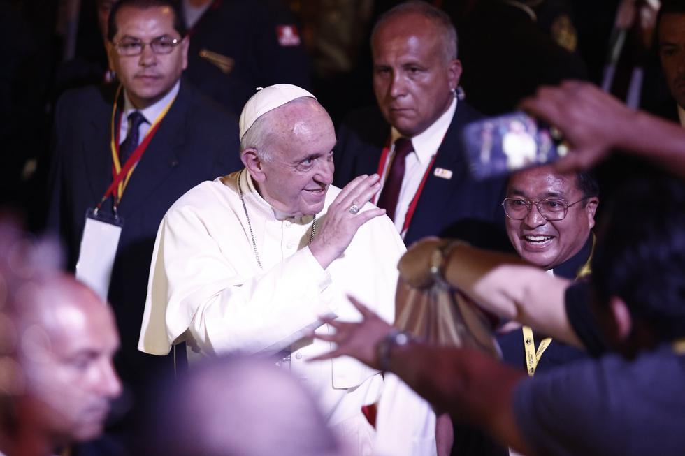 Papa Francisco exhorta a los jóvenes: "Libérense de la dependencia del celular". (GEC)