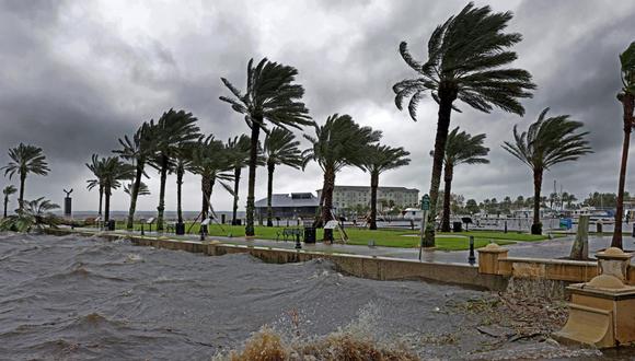 Aguas agitadas y viento continúan tras el paso del huracán Ian en Orlando, Florida, EE.UU., 29 de septiembre de 2022. (Foto de EFE/EPA/GARY BOGDON)