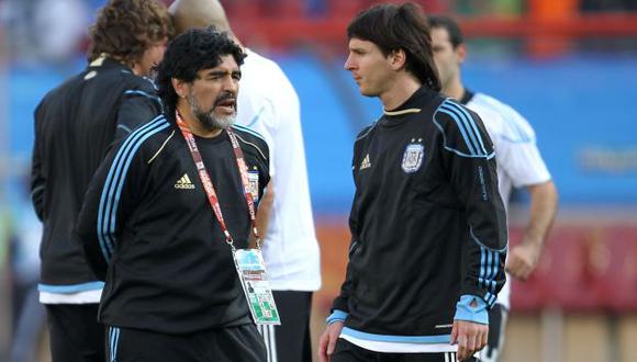 Diego Maradona ‘rajó’ de Lionel Messi con Pelé. (Getty Images)