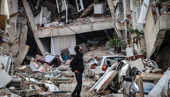 Miles de construcciones terminaron destruidas tras los terremotos. (EFE)
