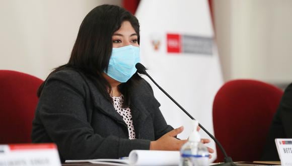 Betssy Chávez integra la bancada de Perú Libre como representante de Tacna. Pidió licencia por ser ministra. (Foto: MTPE)