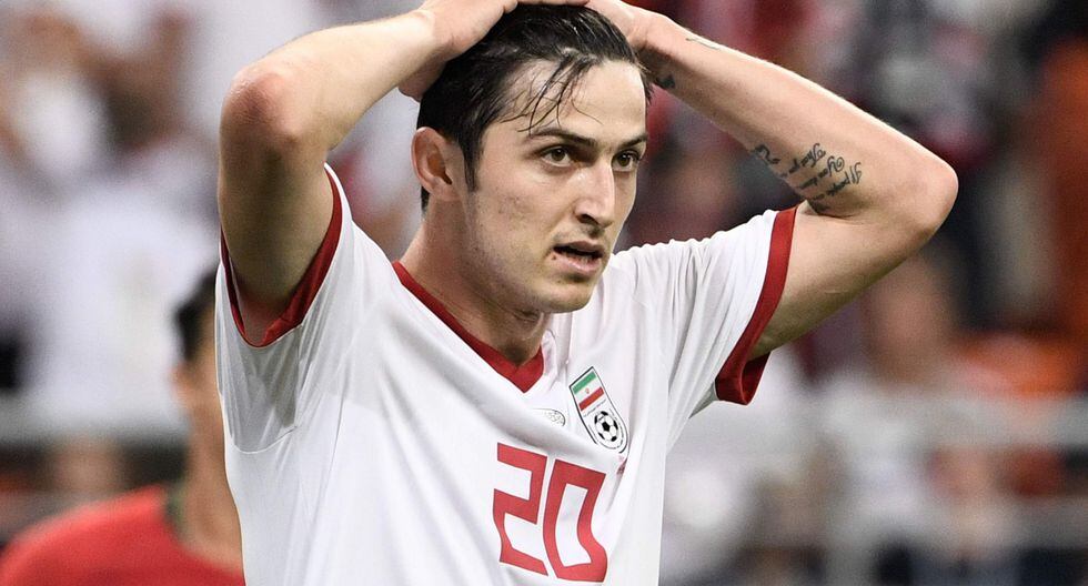 Sardar Azmoun, jugador iraní, renunció a su selección por ...