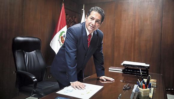 Salvador Heresi Chicoma. Ministro de Justicia y congresista de Peruanos por el Kambio (PpK)