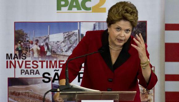 El aborto ya había enfrentado a Dilma Rousseff con iglesias del país en presidenciales de 2010. (AFP)