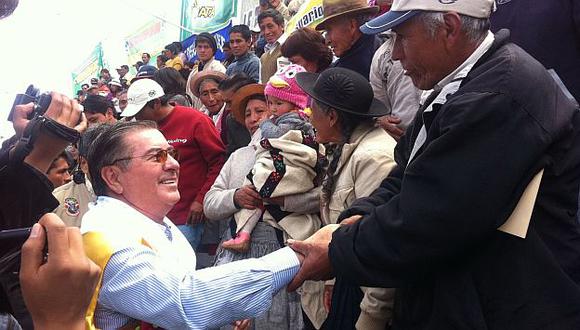 Valdés se reunió ayer con pobladores de Junín. (Andina)
