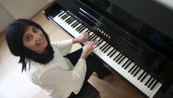 Ania Paz, pianista y compositora peruana que radica en Alemania.