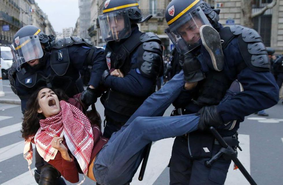 Francia: Policía dispersó con gases lacrimógenos una manifestación en centro de París. (AFP)