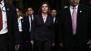 Oposición dividida en torno a censura de canciller Eda Rivas