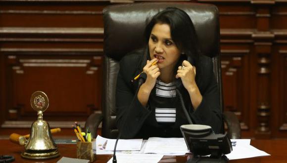 Oposición le exigió a Ana María Solórzano no contratar más personal en el Congreso de la República. (Perú21)