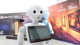 Arequipa: Investigadores presentan a ‘Pablo Bot’, el primer robot guía turístico del Perú
