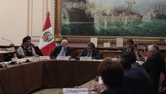 Más temprano, el congresista Carlos Tubino expresó sus disculpas a quienes se hayan sentido ofendidos. (Foto: GEC)