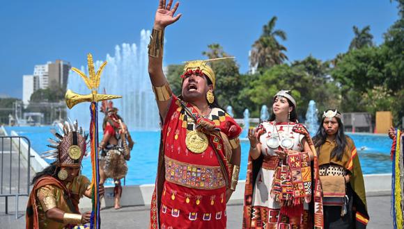 Inti Raymi en el "Circuito Mágico de las Aguas".