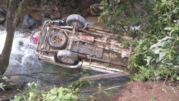 Caída de vehículo por un barranco deja cuatro muertos y seis heridos en La Libertad (Fotos: Cajamarca Perú)