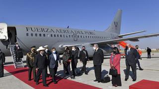 Pedro Castillo viajó con ministros a Bolivia: “Hoy, estar en La Paz es igual que estar en Chota”