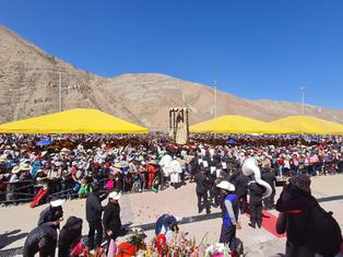 Arequipa: Más de 200 mil fieles visitan a Mamita de Chapi en su día