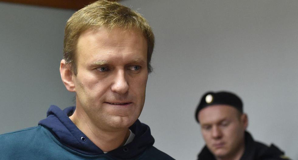 El líder de la oposición rusa Alexei Navalny asiste a una audiencia de apelación contra su encarcelamiento por organizar una protesta contra el Kremlin el 3 de octubre de 2018. (Foto de Vasily MAXIMOV / AFP).