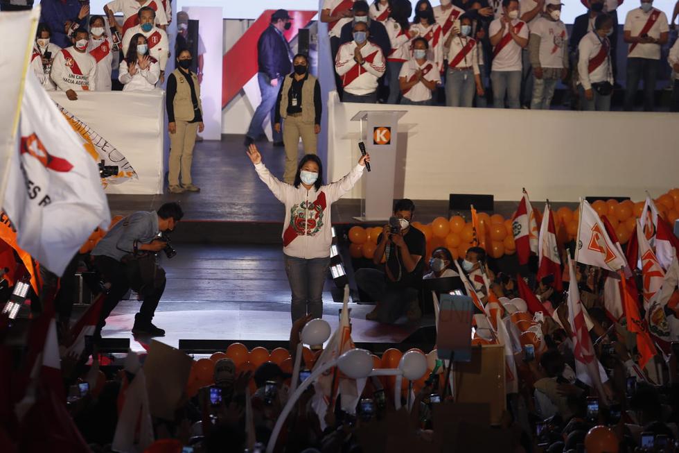 La candidata presidencial de Fuerza Popular, Keiko Fujimori, cerró su campaña con un mitin en Villa El Salvador (Foto: Hugo Pérez  / @photo.gec))
