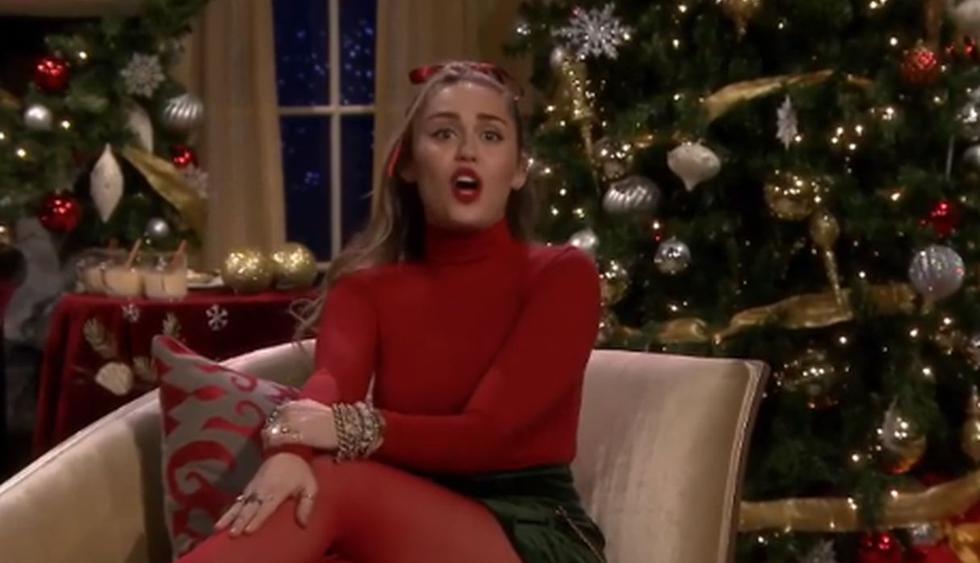 La cantante Miley Cyrus sorprendió con una nueva de versión de "Santa Baby". (Foto: Captura de YouTube)