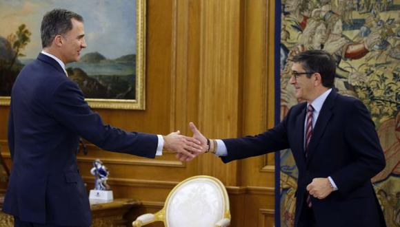 Rey de España comunicó al Parlamento que convocarán a nuevas elecciones en 2 meses. (EFE)