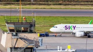 Sky suspende sus vuelos hasta el 30 de abril ante extensión de la cuarentena