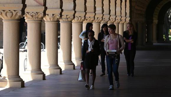 Stanford es una de las universidades que ofrece cursos GRATIS ONLINE.