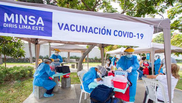 La mayoría de la población en el Perú ha recibido la vacuna. Muchas personas que han dado positivo al virus están manejando la situación en sus casas con calma y con supervisión médica. (Foto: Municipalidad de La Molina)
