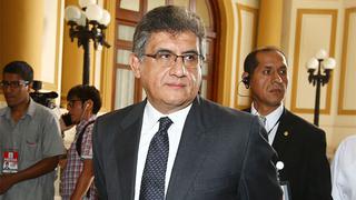 Juan Sheput presentó informe sobre denuncias constitucionales contra Pedro Chávarry