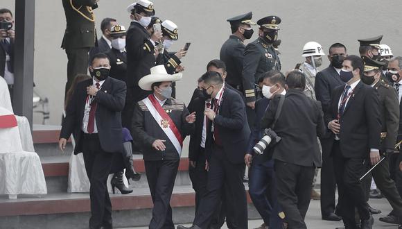 Pedro Castillo se retiró de manera sorpresiva del desfile cívico-militar en San Borja. (Foto: GEC)