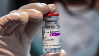 Vacunas de Astrazeneca: “Un poco menos de 300 mil dosis” llegarán en abril, afirma Bermúdez